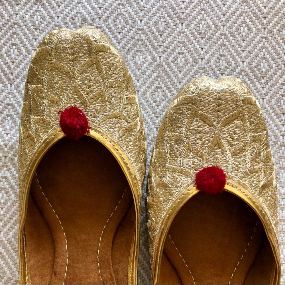Golden Goldy Jutti